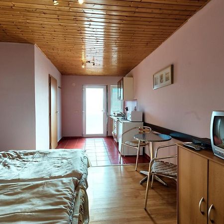 מלון Podhájska Apartmanovy Dom Red מראה חיצוני תמונה