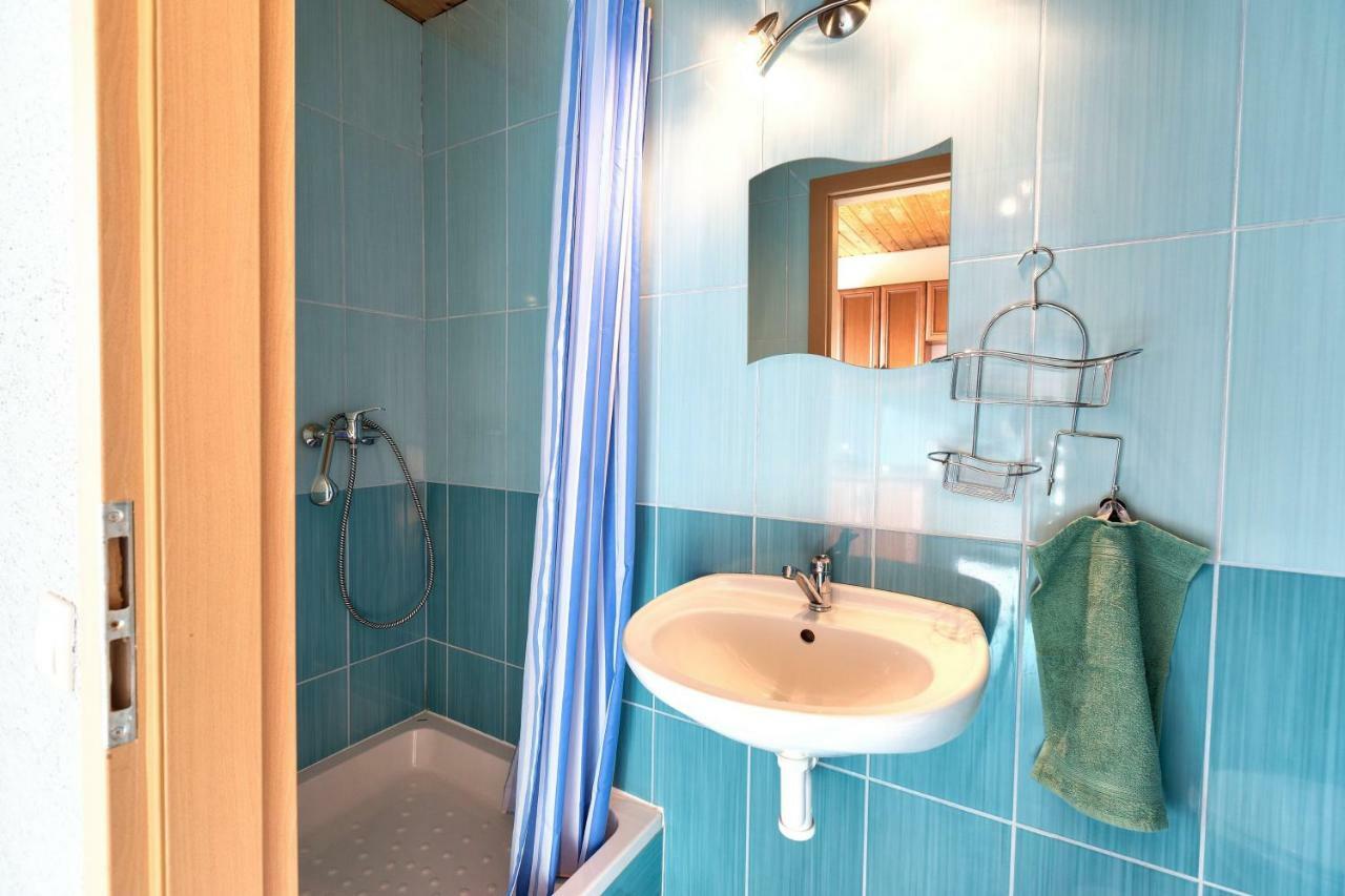 Podhájska Apartmanovy Dom Red מראה חיצוני תמונה