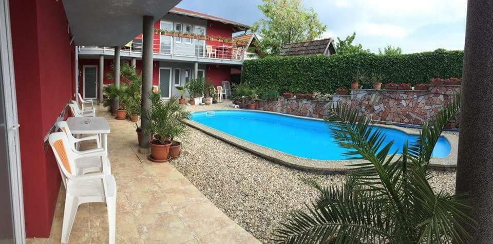 מלון Podhájska Apartmanovy Dom Red מראה חיצוני תמונה
