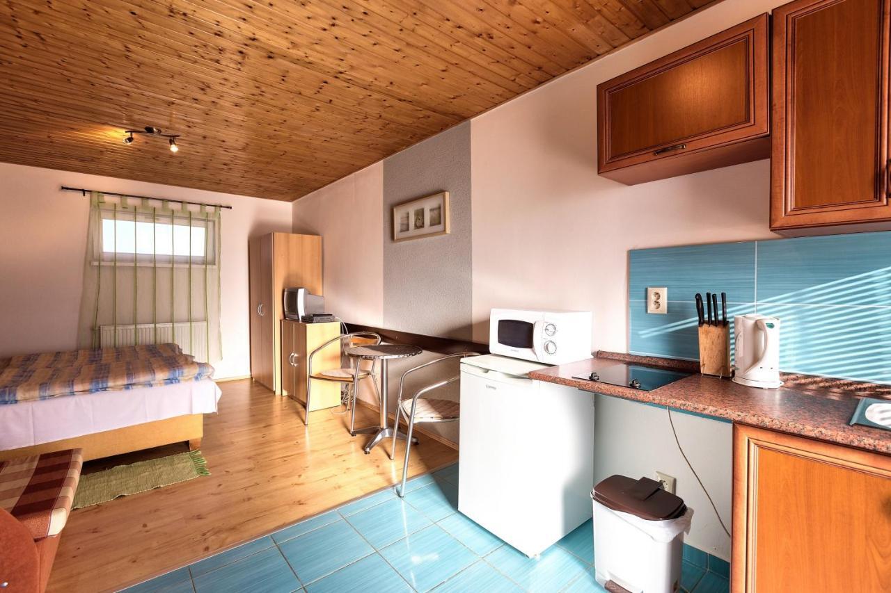 מלון Podhájska Apartmanovy Dom Red מראה חיצוני תמונה